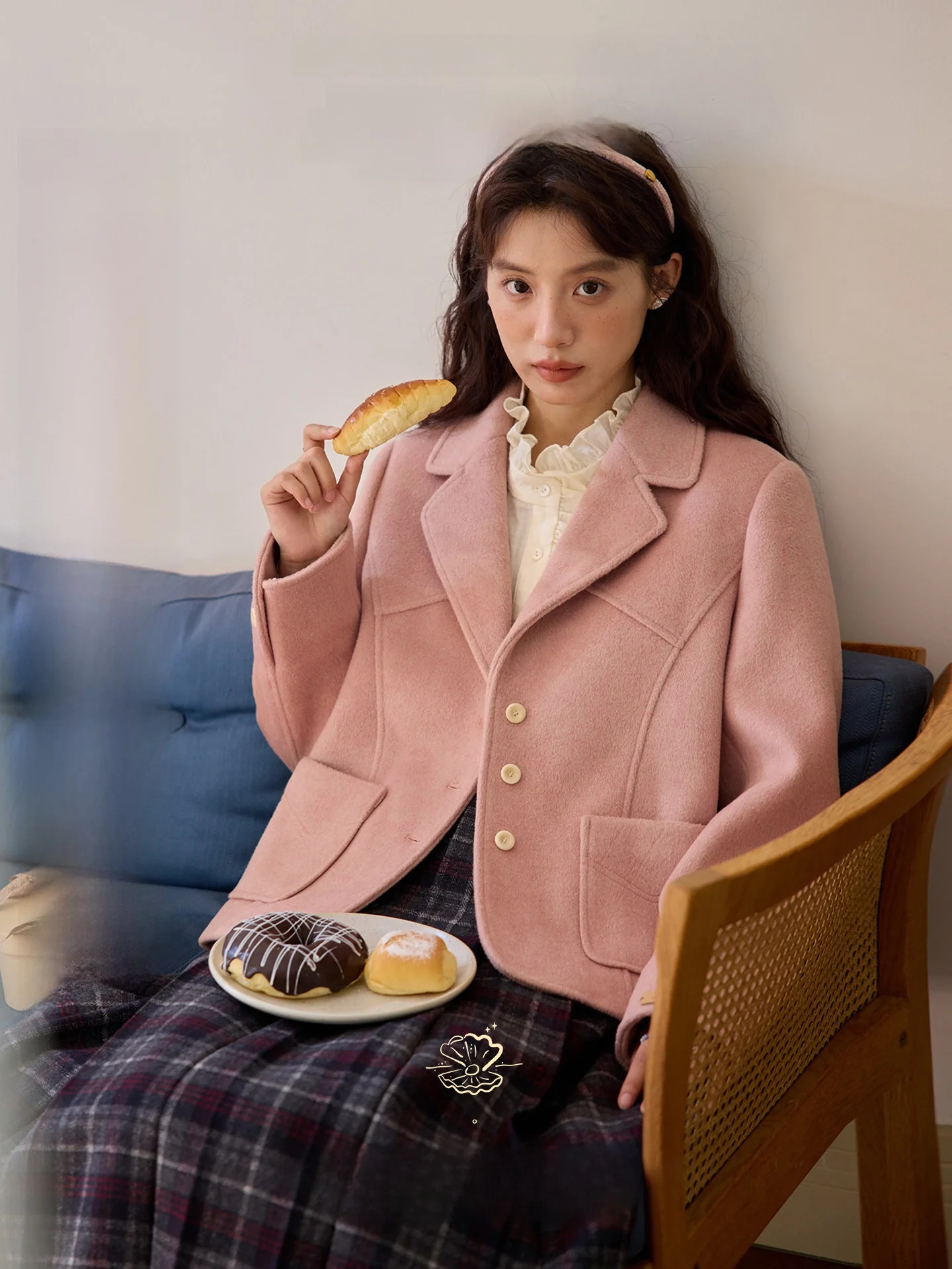 Новинка: Пальто-жакет из твидовой ткани с эффектом смешанной текстуры, винтажное, свободного кроя, укороченное, на одной пуговице
Новинка: Пальто-жакет из твидовой ткани с эффектом смешанной текстуры, винтажное, свободного кроя, укороченное, на одной пуговице