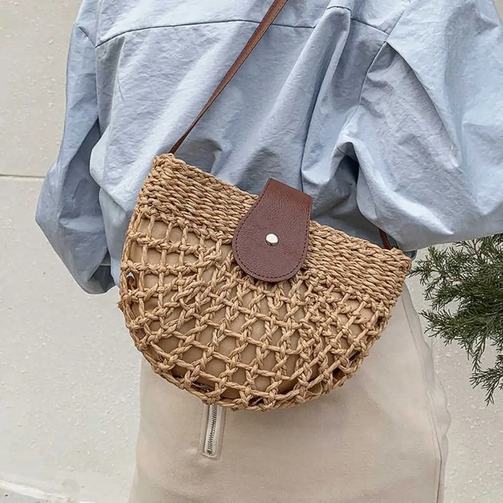 Woven Hollow Semicircle Bag Mobile Bag Beach Handbag Weave Straw Crossbody Bag Bohemian Style Messenger Bags Beach Shoulder Bag
Woven Hollow Semicircle Bag Mobile Bag Beach Handbag Weave Straw Crossbody Bag Bohemian Style Messenger Bags Beach Shoulder Bag