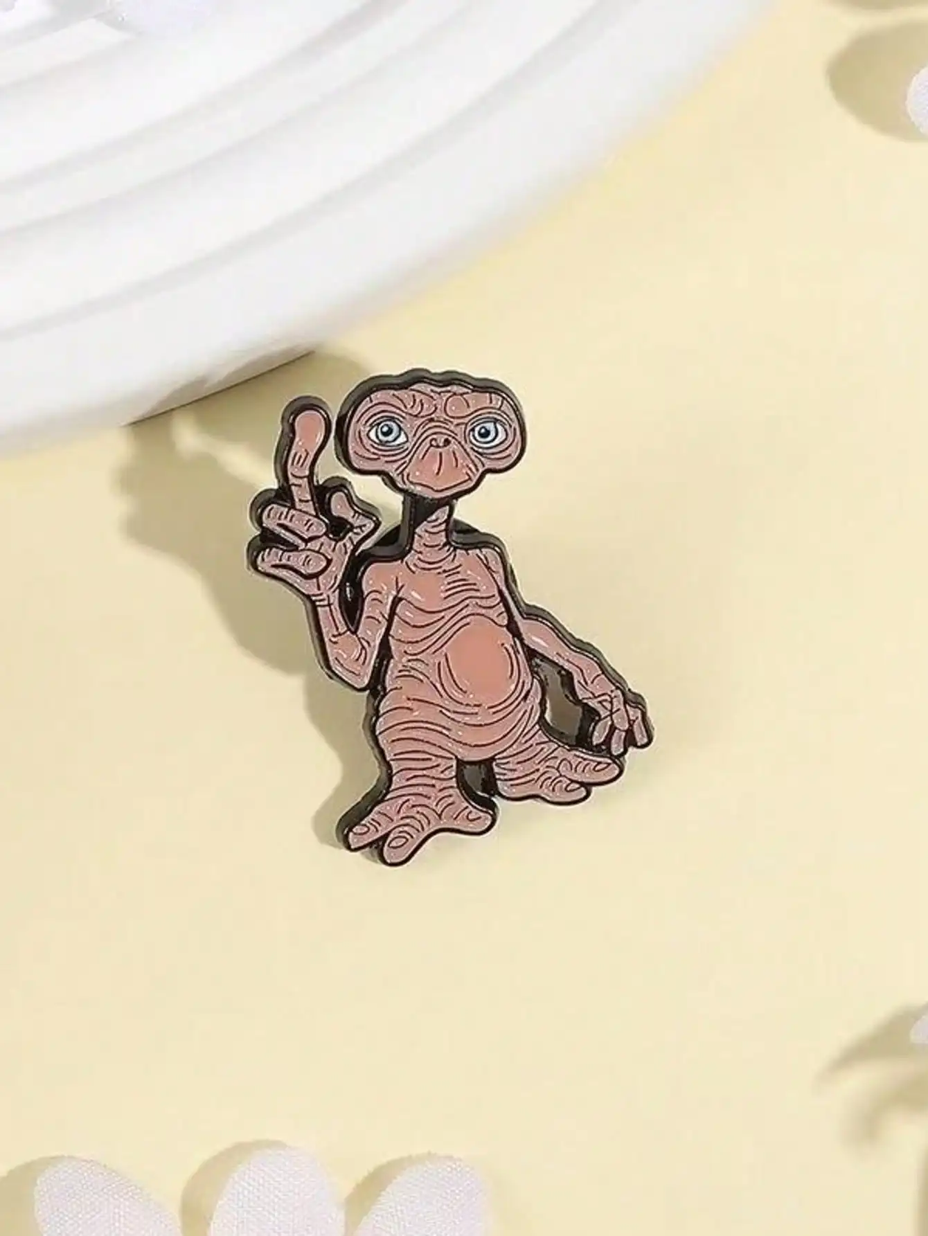 1pc New Cartoon ET Little Alien Shaped Brooch Creative Personalized Little Monster Alien Acc...
1pc New Cartoon ET Little Alien Shaped Brooch Creative Personalized Little Monster Alien Acc...