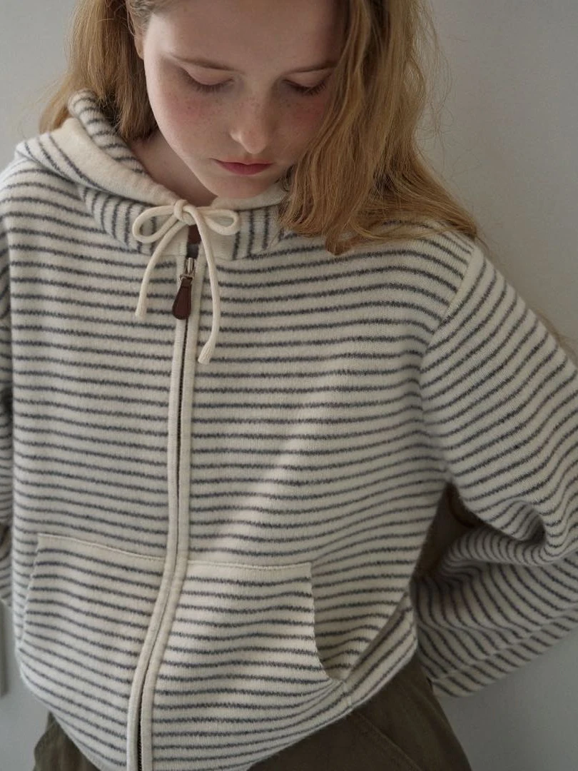 Casual Stripe Knit Sweater Coat Women's Autumn Winter Zipper Open Cardigan Top Fashionable Elegant Leisure Drawstring Hoodie
Casual Stripe Knit Sweater Coat Women's Autumn Winter Zipper Open Cardigan Top Fashionable Elegant Leisure Drawstring Hoodie