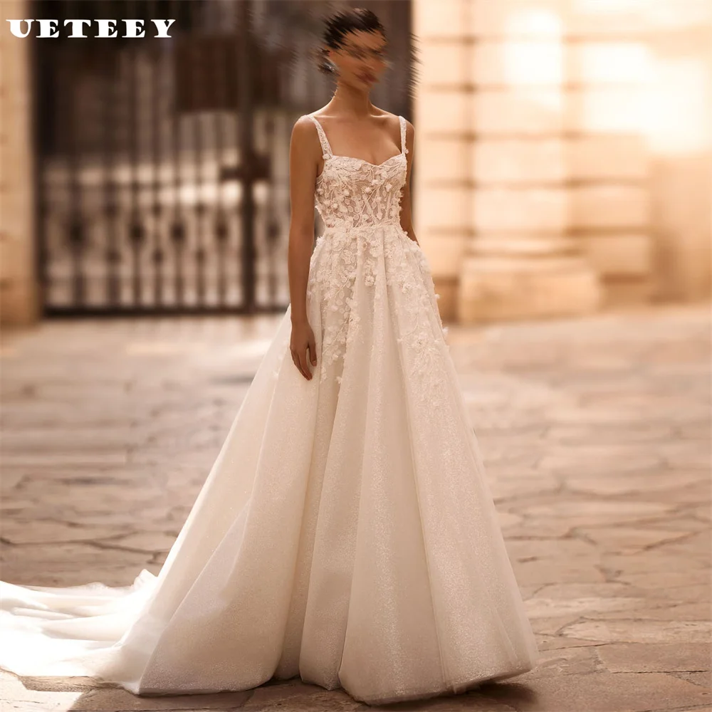 UETEEY Customized V Neck Lace Sleeveless A Line Wedding Dress Tulle Illusion Lace Up Back High Side Slit Court Train Bridal Gown
UETEEY Customized V Neck Lace Sleeveless A Line Wedding Dress Tulle Illusion Lace Up Back High Side Slit Court Train Bridal Gown
