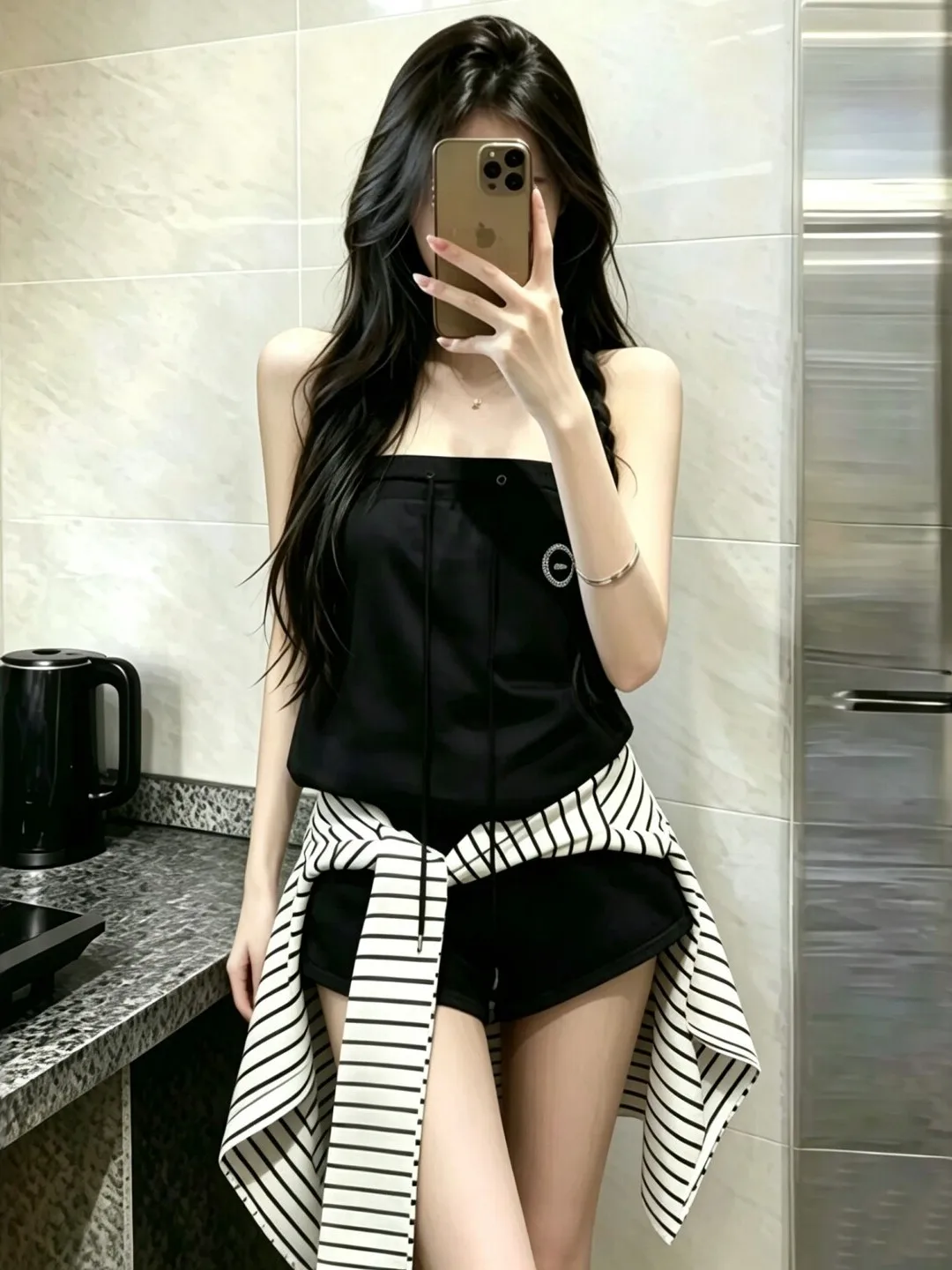 American Hot Girl Black Tube Top Low Waist Jumpsuit Women's Summer Slimming Unique Personality Matching Short Pants
American Hot Girl Black Tube Top Low Waist Jumpsuit Women's Summer Slimming Unique Personality Matching Short Pants