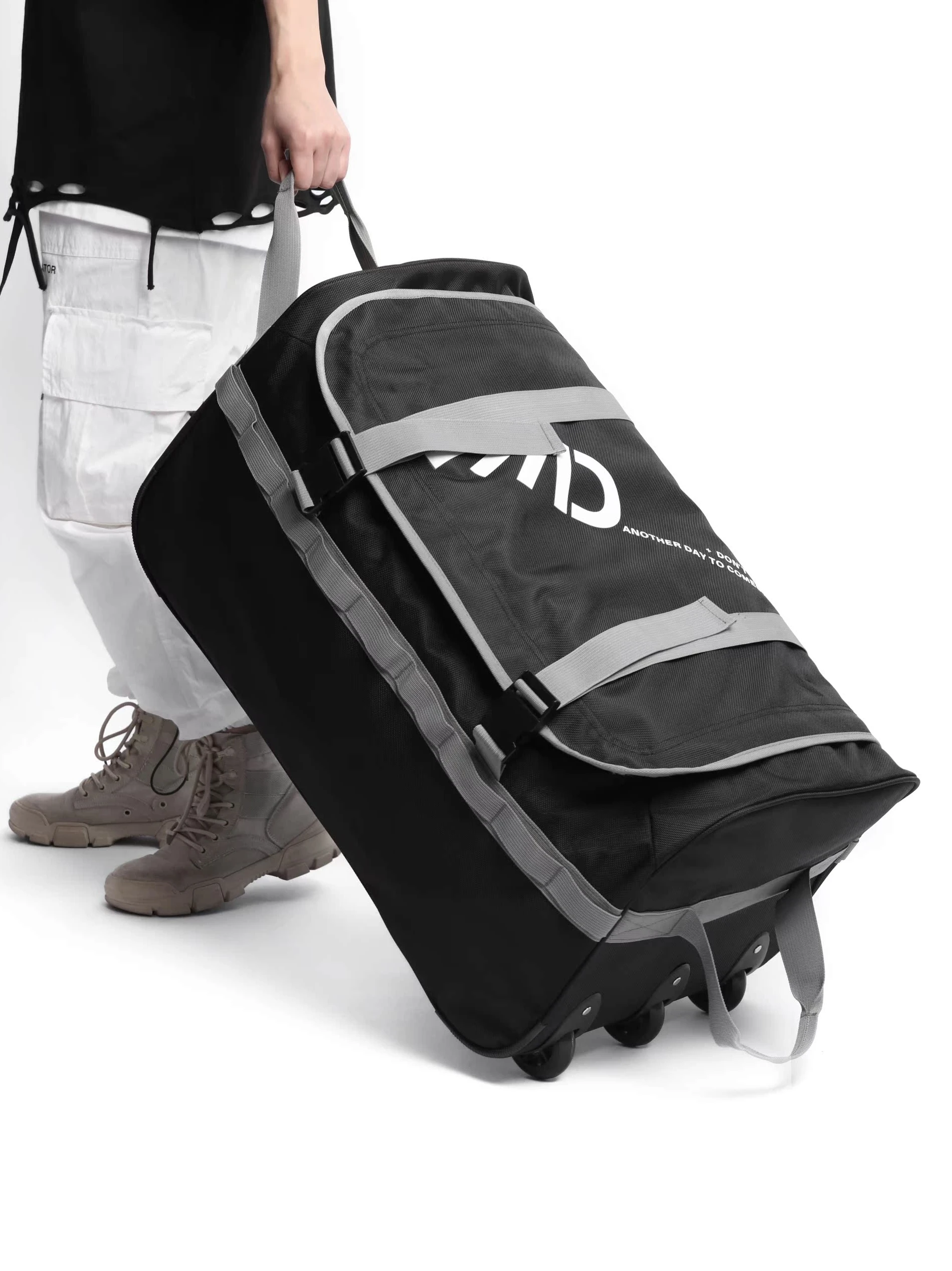 Уличная складная дорожная сумка с камерой, сумка для полотенец с движущейся лодкой, большое пространство для хранения, удобная для самостоятельного вождения
Уличная складная дорожная сумка с камерой, сумка для полотенец с движущейся лодкой, большое пространство для хранения, удобная для самостоятельного вождения