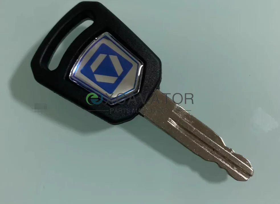 1 шт. новая версия ключей экскаватора XCMG для XE60 75 65 85 215 75DA 60D 200 ключ зажигания ключ дверного замка
1 шт. новая версия ключей экскаватора XCMG для XE60 75 65 85 215 75DA 60D 200 ключ зажигания ключ дверного замка