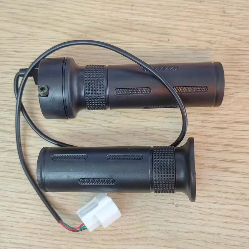 For Super SOCO CU NEW Handlebar Special Handle Cover Original Speed Control Handle Speed Switch
For Super SOCO CU NEW Handlebar Special Handle Cover Original Speed Control Handle Speed Switch