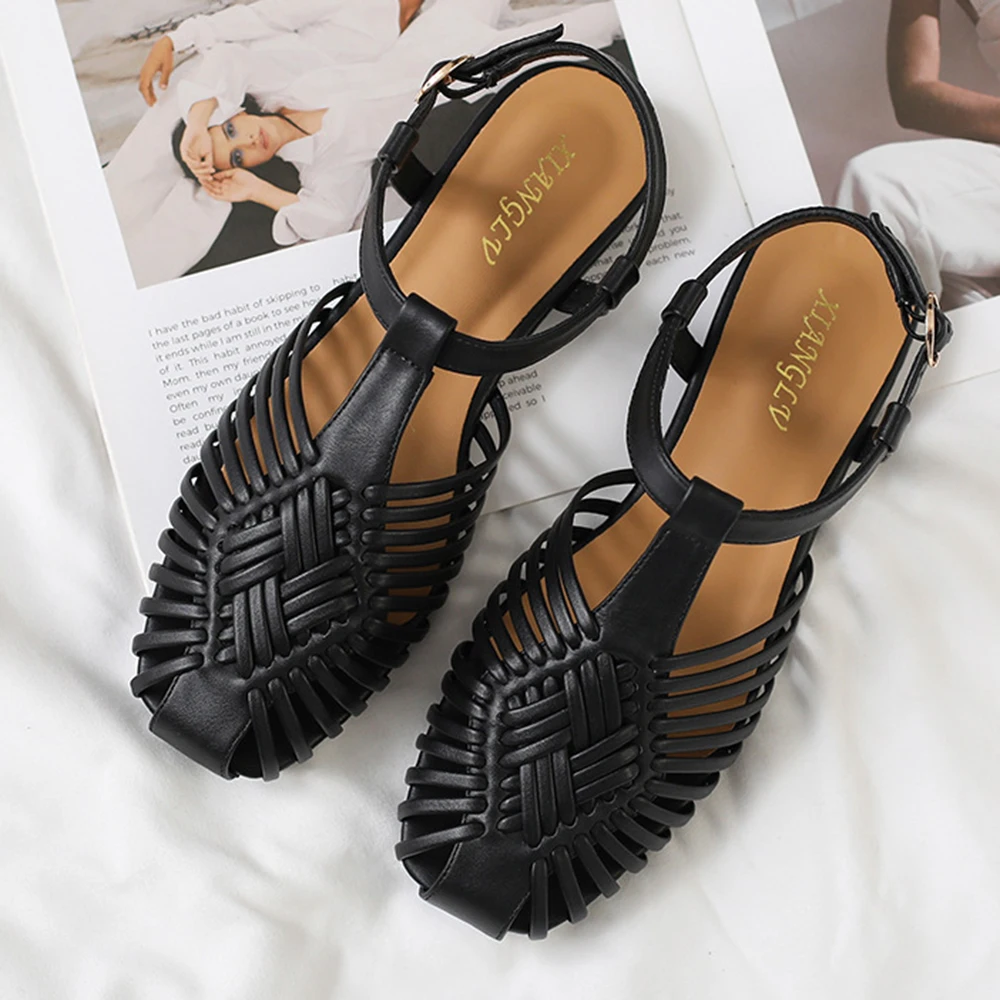 Women's new retro baotou sandals fashionable baotou one button sandals summer handmade woven pigsty shoes casual flat sandals
Women's new retro baotou sandals fashionable baotou one button sandals summer handmade woven pigsty shoes casual flat sandals