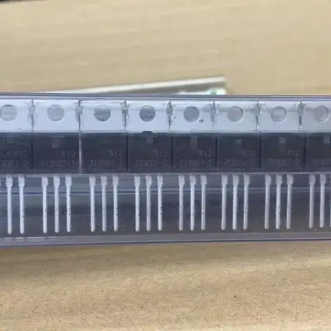 J13007-2 (5pcs) Electronic Component Chip IC Integrated Circuit Spot
J13007-2 (5pcs) Electronic Component Chip IC Integrated Circuit Spot