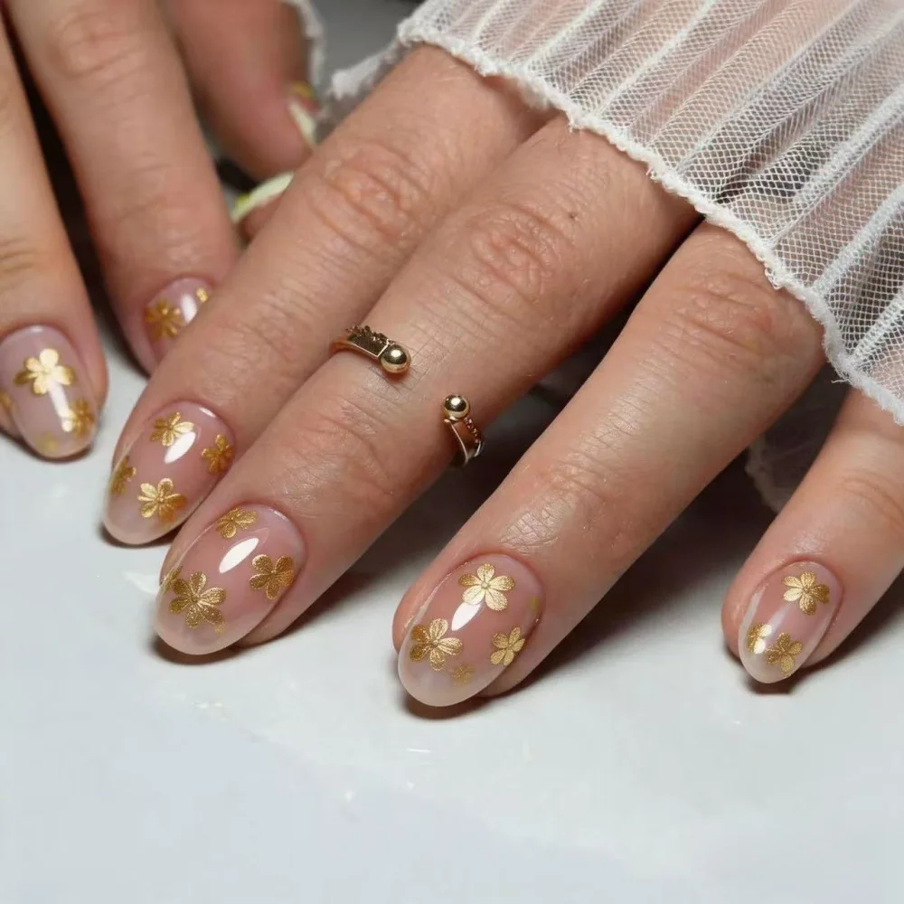 Gilded Flowers Round Head False Nails Short Press on Nails Full Cover Nail Tips Manicure Tools Oval Press on Nails Removable
Gilded Flowers Round Head False Nails Short Press on Nails Full Cover Nail Tips Manicure Tools Oval Press on Nails Removable