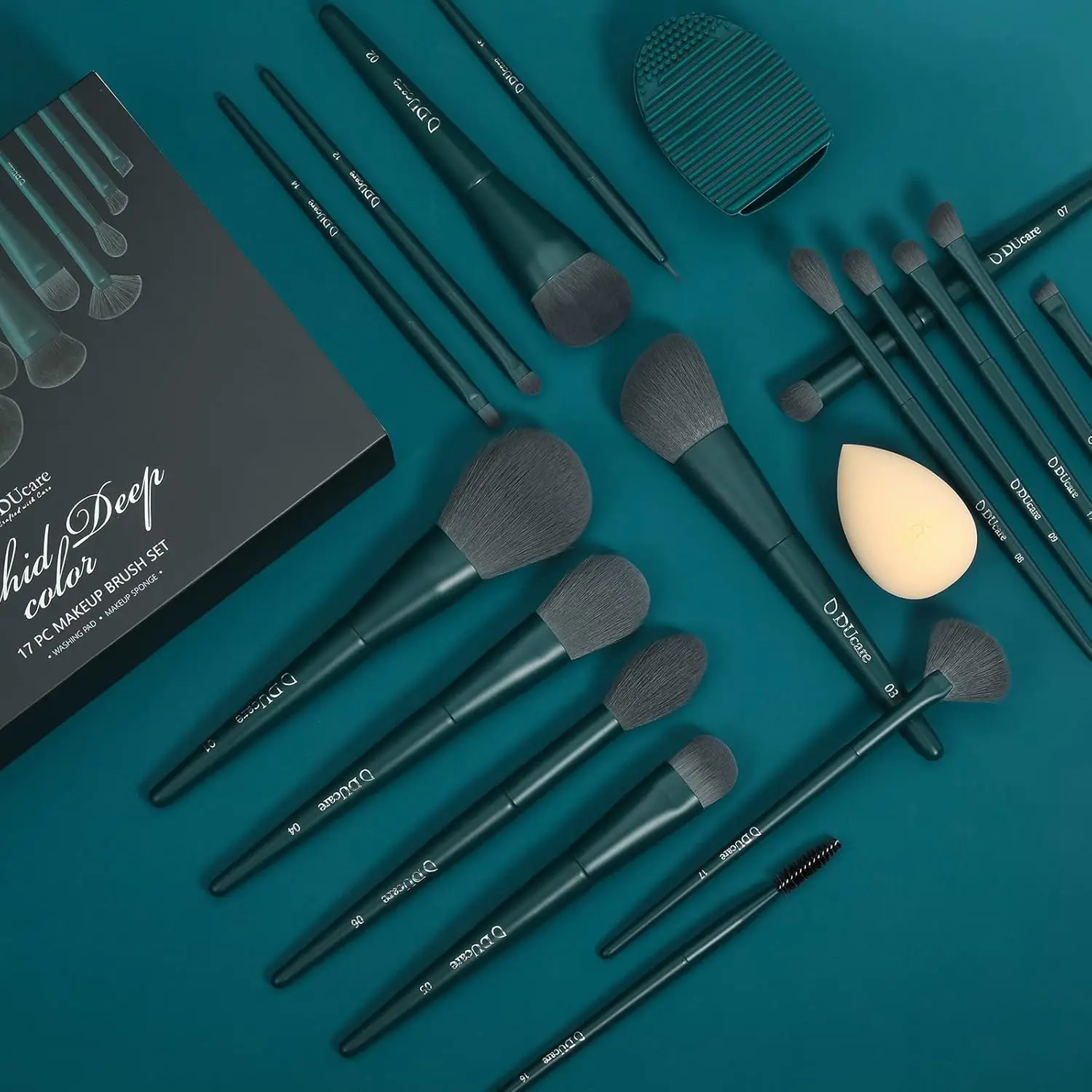 DUcare Makeup Brushes Set 17 Pcs with Brush Cleaning Mat and Makeup Sponge Face Powder Eye Shadow Powder Liquid Kit Gift Box
DUcare Makeup Brushes Set 17 Pcs with Brush Cleaning Mat and Makeup Sponge Face Powder Eye Shadow Powder Liquid Kit Gift Box