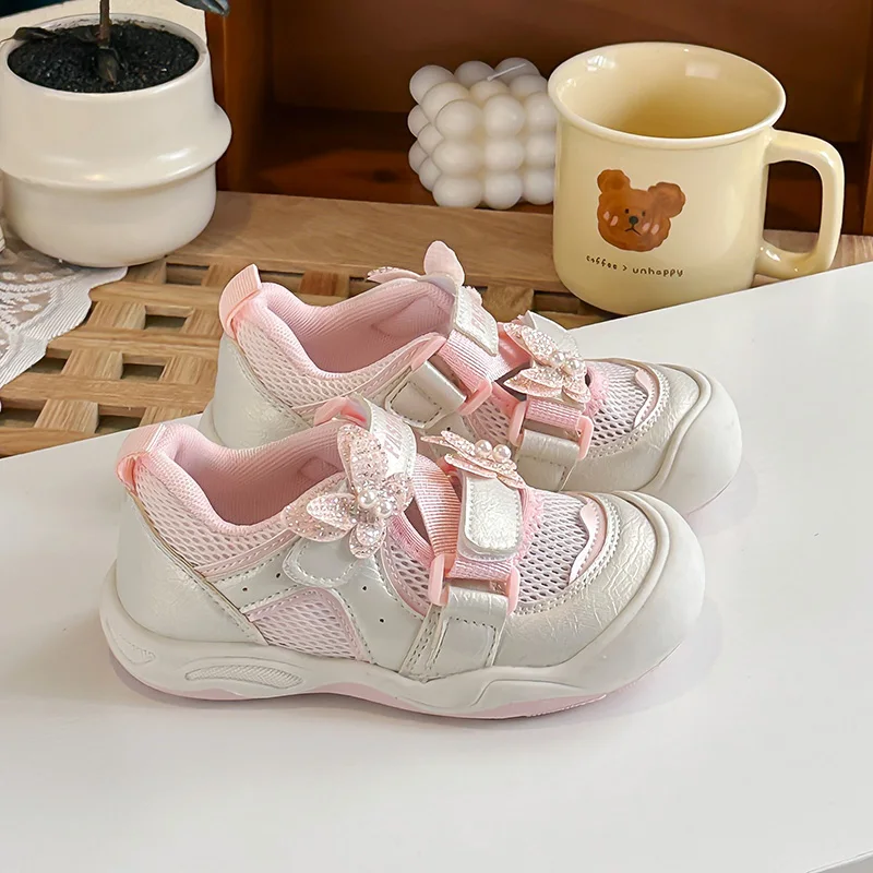 Simple Solid Color Child Shoes Flexible Outsole Easy Clean Indoor Outdoor Use
Simple Solid Color Child Shoes Flexible Outsole Easy Clean Indoor Outdoor Use