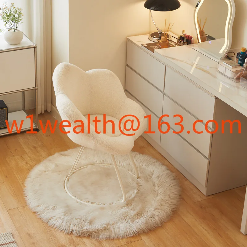 комфорт Cadeira maquiagem com encosto de veludo,para o quarto da menina, интернет celebridade
комфорт Cadeira maquiagem com encosto de veludo,para o quarto da menina, интернет celebridade