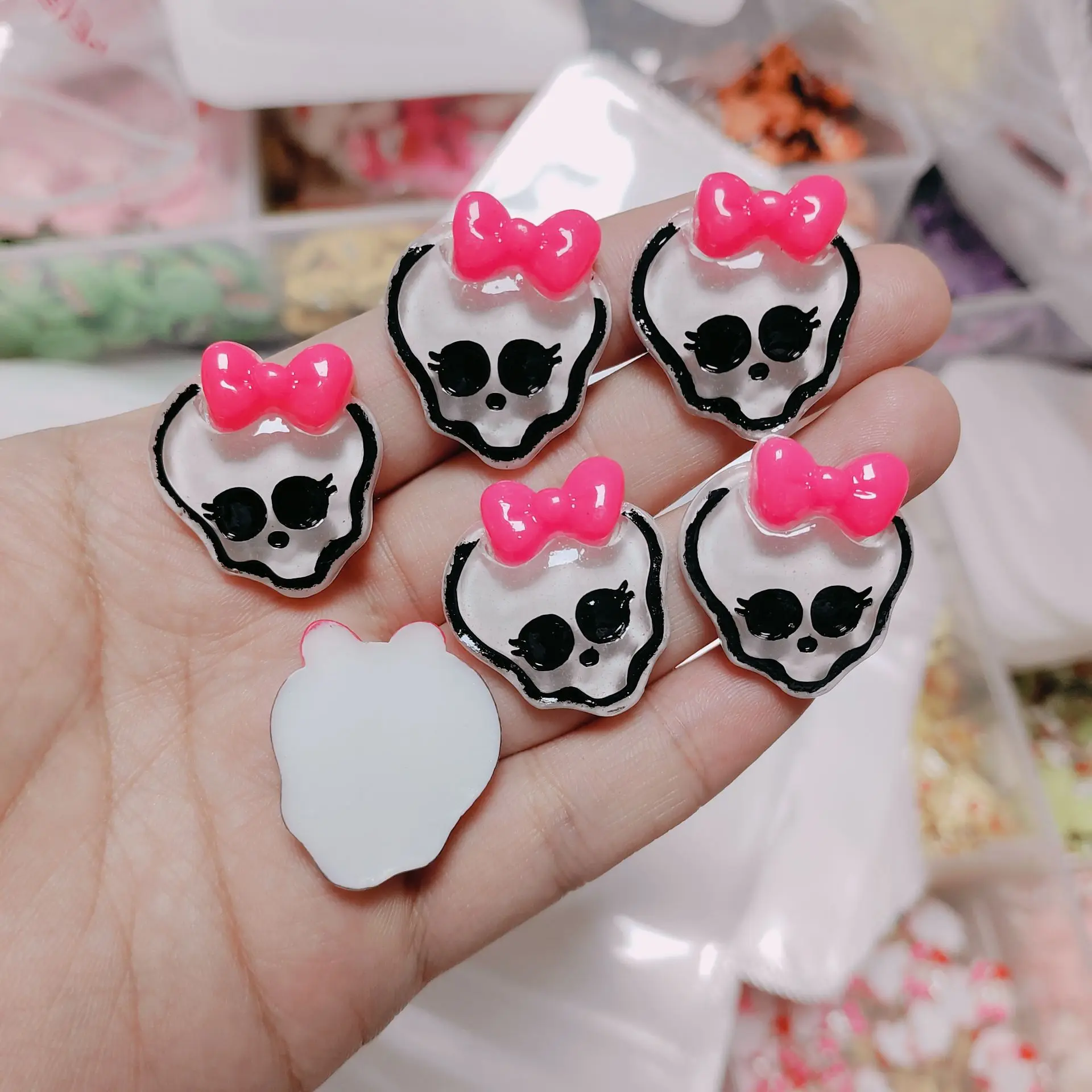 10pcs Macaron Color Skull Bow Skeleton Resin Handmade Water Cup Hair Wear Accessories Decorative Patch Diy Nail Art Decor Charms
10pcs Macaron Color Skull Bow Skeleton Resin Handmade Water Cup Hair Wear Accessories Decorative Patch Diy Nail Art Decor Charms