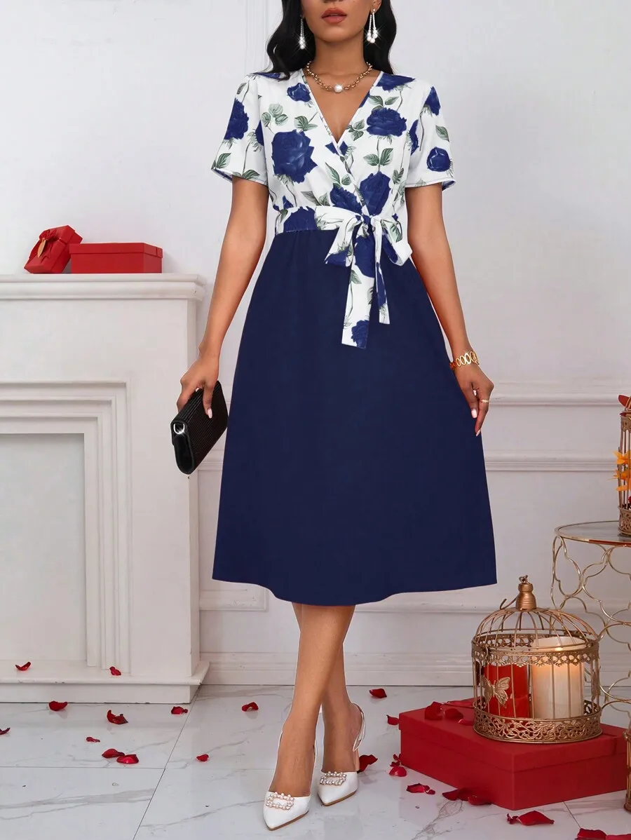 Women's Blue Floral V-Neck Short Sleeve Wrap Dress with Belt, A-Line Midi for Spring Summer
Women's Blue Floral V-Neck Short Sleeve Wrap Dress with Belt, A-Line Midi for Spring Summer