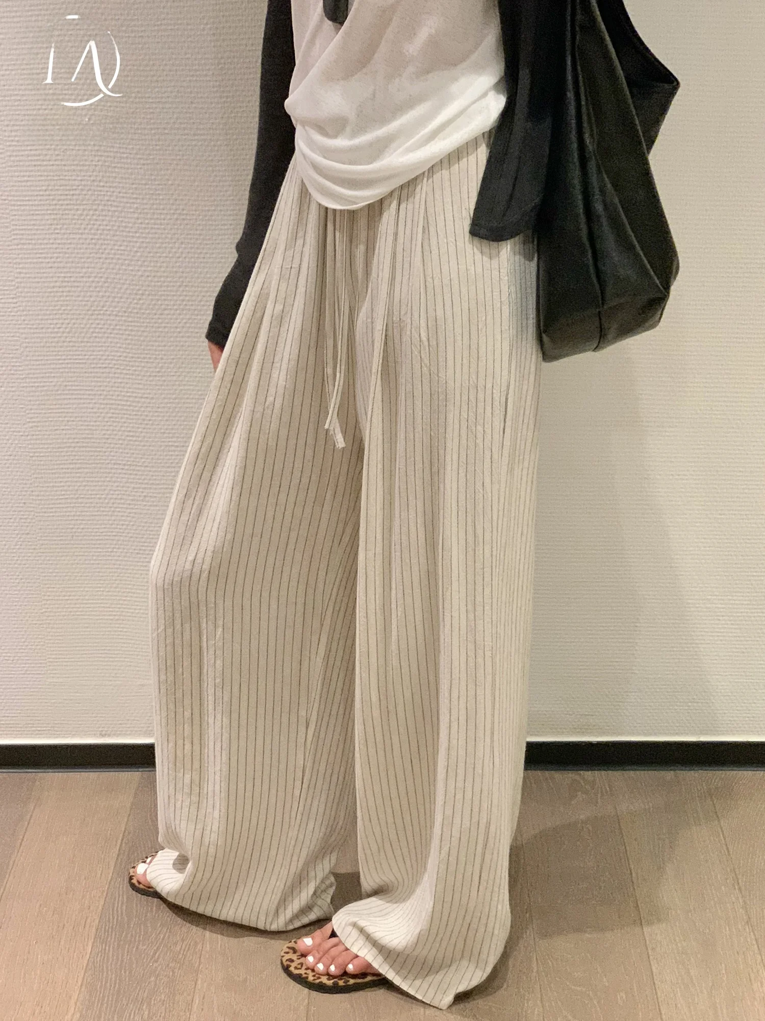 Cotton Linen Wide Leg Pants Women Spring Summer Loose Drapey Casual Stripe Pattern Elastic Waist Japanese Style Trousers
Cotton Linen Wide Leg Pants Women Spring Summer Loose Drapey Casual Stripe Pattern Elastic Waist Japanese Style Trousers