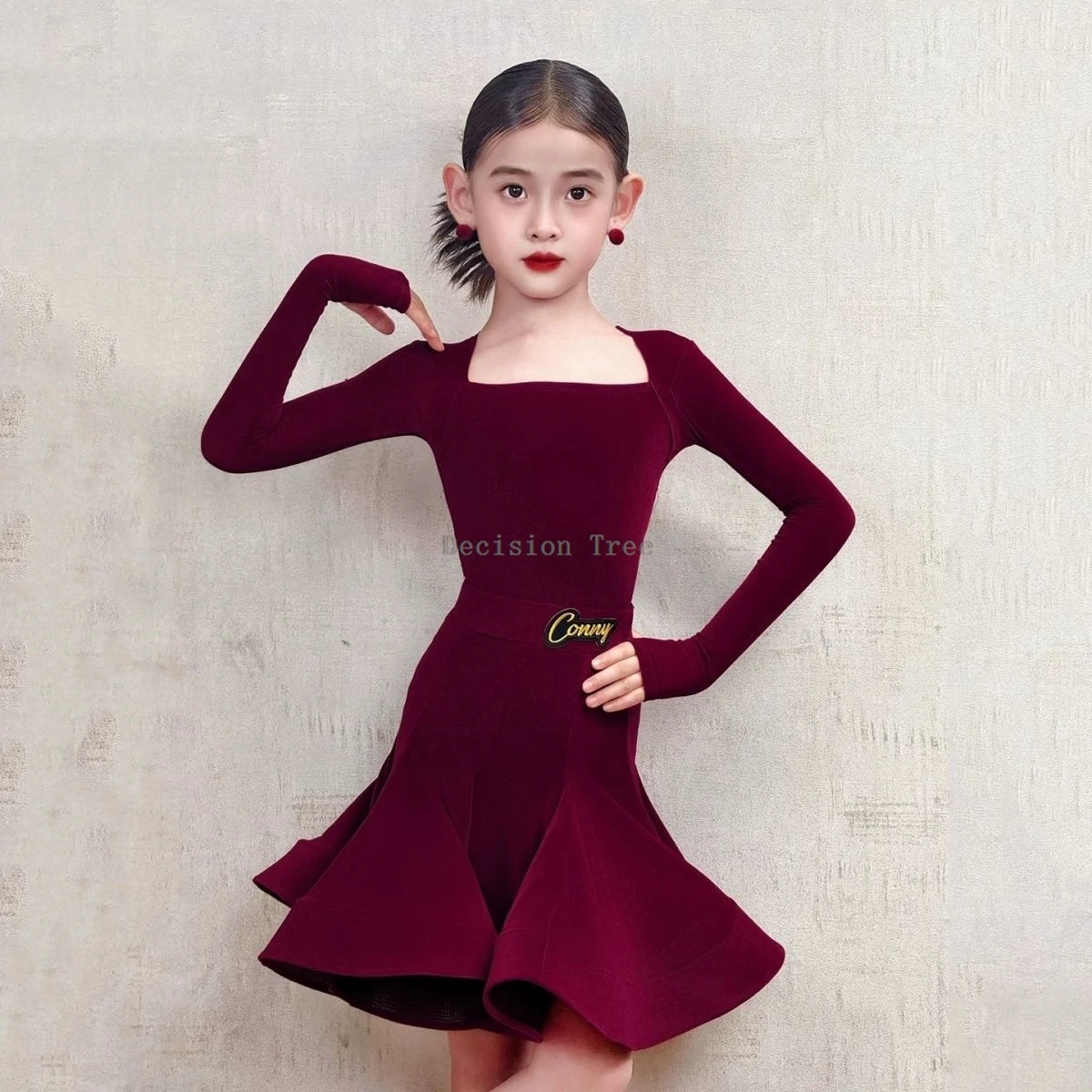 Новинка 2025, детское платье для латинских танцев, платье «рыбья кость», детское платье для выступлений, профессиональных соревнований, утягивающее платье для латинских танцев
Новинка 2025, детское платье для латинских танцев, платье «рыбья кость», детское платье для выступлений, профессиональных соревнований, утягивающее платье для латинских танцев