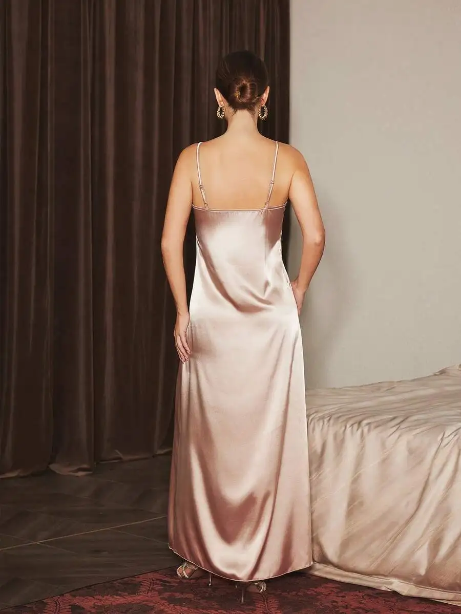 Women Satin Nightgown With Lace Trim Sleepwear Set
Women Satin Nightgown With Lace Trim Sleepwear Set