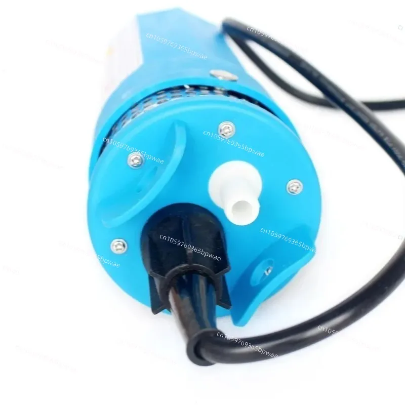 Hot sales DC 12V 360LPH 70M ,Small Submersible Solar energy Water Pump Outdoor Garden Deep Well Car Wash bilge Cleaning 12 v vol
Hot sales DC 12V 360LPH 70M ,Small Submersible Solar energy Water Pump Outdoor Garden Deep Well Car Wash bilge Cleaning 12 v vol