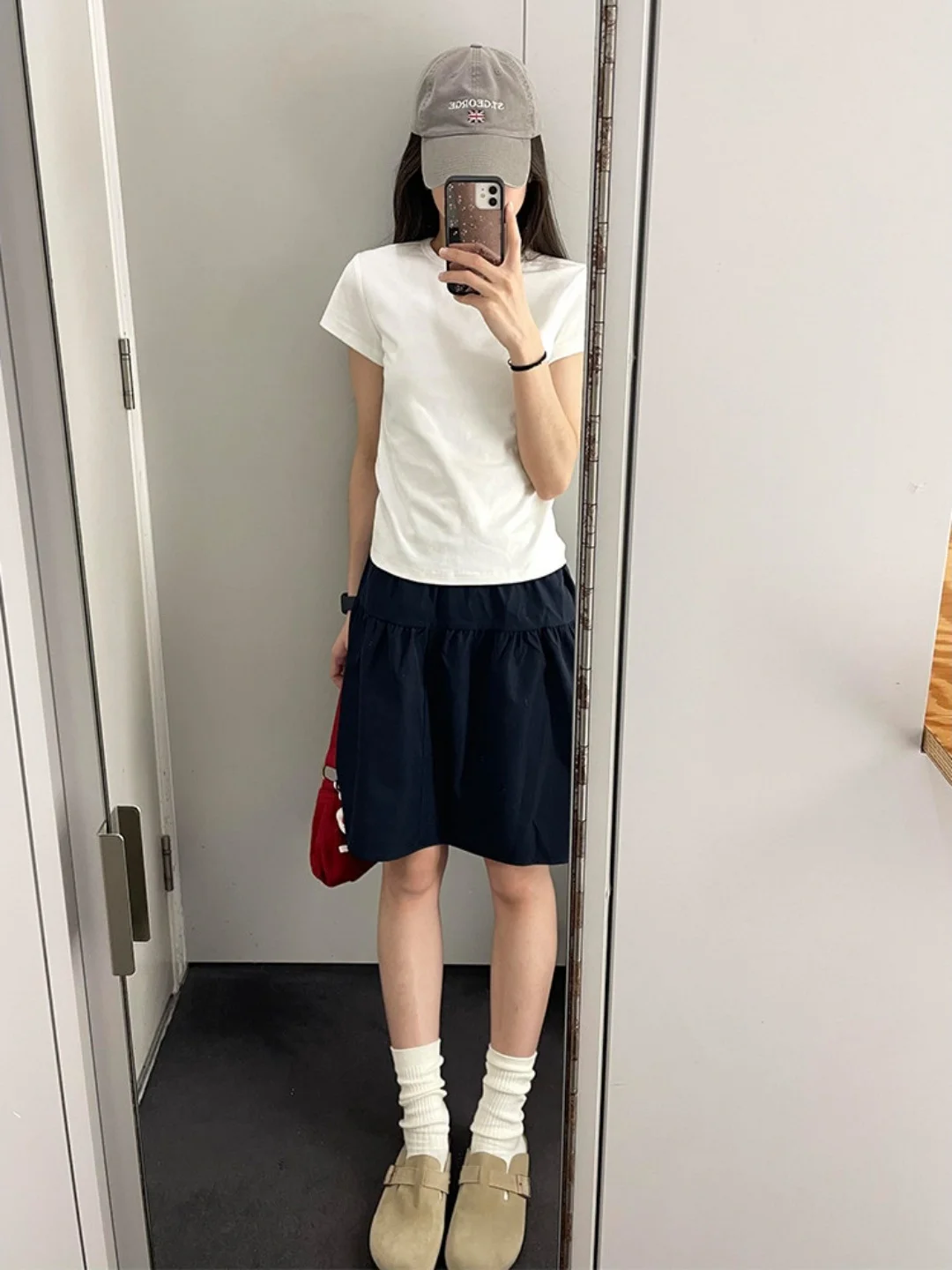 Casual Sportswear Set Women Summer New Korean Style White Short Sleeve Half Skirt Anti-aging Two-piece Set Breathable Medium ...
Casual Sportswear Set Women Summer New Korean Style White Short Sleeve Half Skirt Anti-aging Two-piece Set Breathable Medium ...