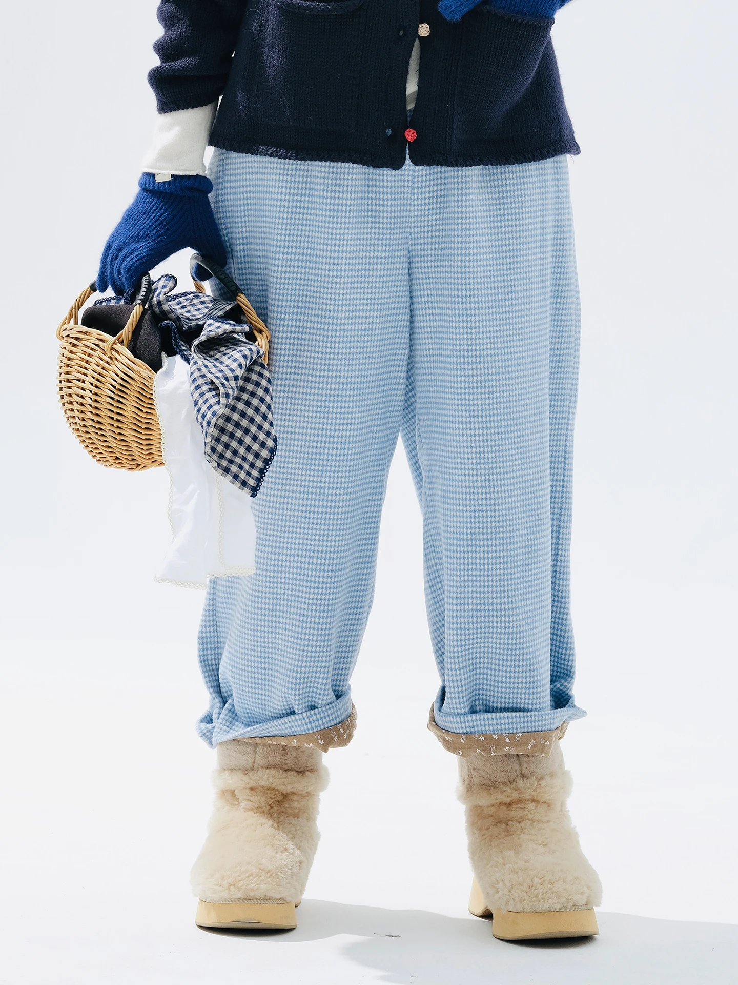 Blue Houndstooth Trousers - imakokoni 2025 Winter Artistic Style Lined for Warmth Straight-Leg Long Pants Style 255292
Blue Houndstooth Trousers - imakokoni 2025 Winter Artistic Style Lined for Warmth Straight-Leg Long Pants Style 255292
