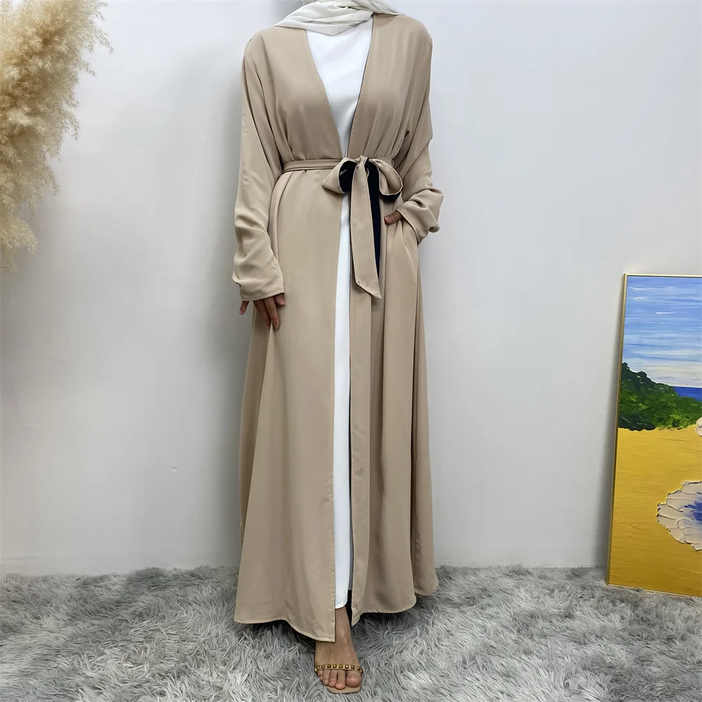 Middle East Dubai hot selling fashion women Muslim new solid color reversible dress can be worn Arab Islamic elegant loose women
Middle East Dubai hot selling fashion women Muslim new solid color reversible dress can be worn Arab Islamic elegant loose women