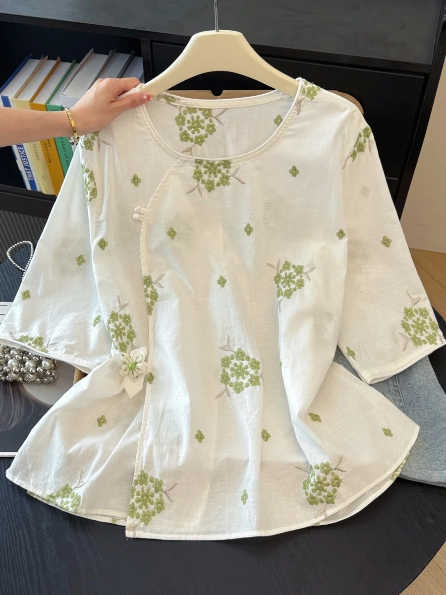 New Chinese Style Heavy Embroidery Cotton Shirt Women's Lightweight round Neck Five Sleeve Tops Daily Wear Comfortable Fit
New Chinese Style Heavy Embroidery Cotton Shirt Women's Lightweight round Neck Five Sleeve Tops Daily Wear Comfortable Fit