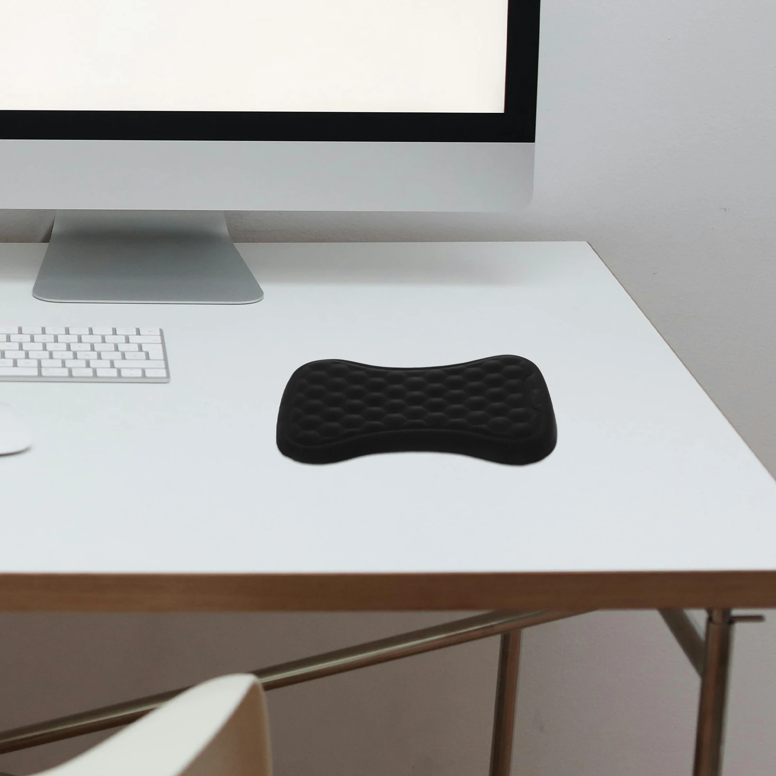 1 Pc Rest Wrist Support Wrist Rest Keyboard Comfortable Support Nonslip Surface Long Use Keyboard Mouse Pad Cushion
1 Pc Rest Wrist Support Wrist Rest Keyboard Comfortable Support Nonslip Surface Long Use Keyboard Mouse Pad Cushion