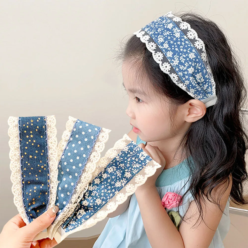 Sweet Lace Embroidered Flower Magic Tape Hairband Kids Fringe Hair Styling Versatile Hairband Hair Accessory For Children
Sweet Lace Embroidered Flower Magic Tape Hairband Kids Fringe Hair Styling Versatile Hairband Hair Accessory For Children