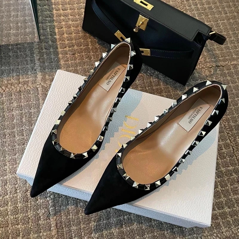 Women's High Heels Black Genuine Leather Rivet Pointed toe pumps luxury designer high quality Shoes Elegant woman heeled shoes
Women's High Heels Black Genuine Leather Rivet Pointed toe pumps luxury designer high quality Shoes Elegant woman heeled shoes