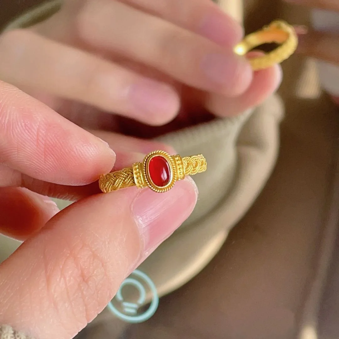 Retro classics oval ruby rings for women fashion Light luxury high-end glossy woven ring adjustable opening party jewelry gifts
Retro classics oval ruby rings for women fashion Light luxury high-end glossy woven ring adjustable opening party jewelry gifts