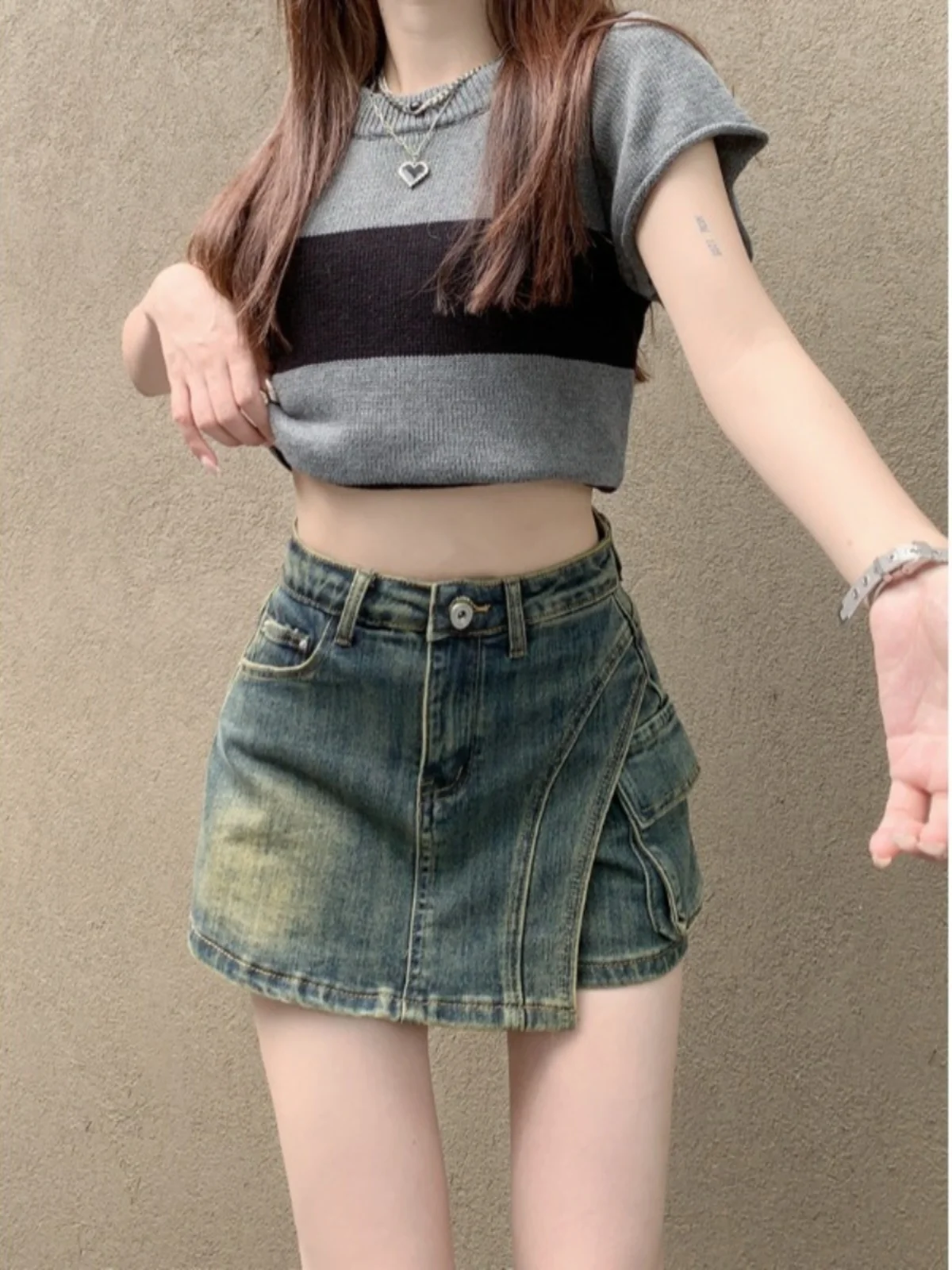 High Waist Denim Skirt Women Summer 2024 New Design Spicy Girl Bodycon Pants Skirt Large Size A-Line f Body Skirt
High Waist Denim Skirt Women Summer 2024 New Design Spicy Girl Bodycon Pants Skirt Large Size A-Line f Body Skirt