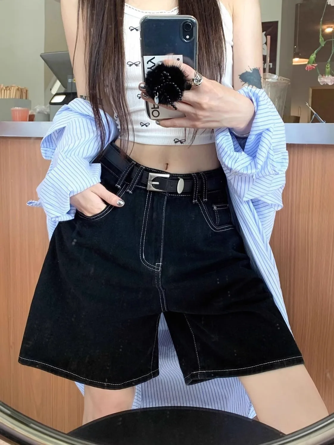 Black Versatile High Waist Straight Leg Jeans Women's Summer Loose Slimming Fashion A-Line Five-Quarter Pants Casual Wear
Black Versatile High Waist Straight Leg Jeans Women's Summer Loose Slimming Fashion A-Line Five-Quarter Pants Casual Wear