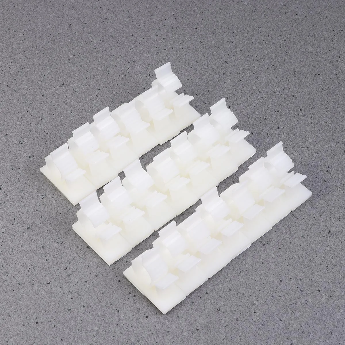20Pcs Wire Clips Cable Clamps with Adhesive Backing Cord Management Clips for Home Office Cable Organizer Flat Surface Mounting
20Pcs Wire Clips Cable Clamps with Adhesive Backing Cord Management Clips for Home Office Cable Organizer Flat Surface Mounting