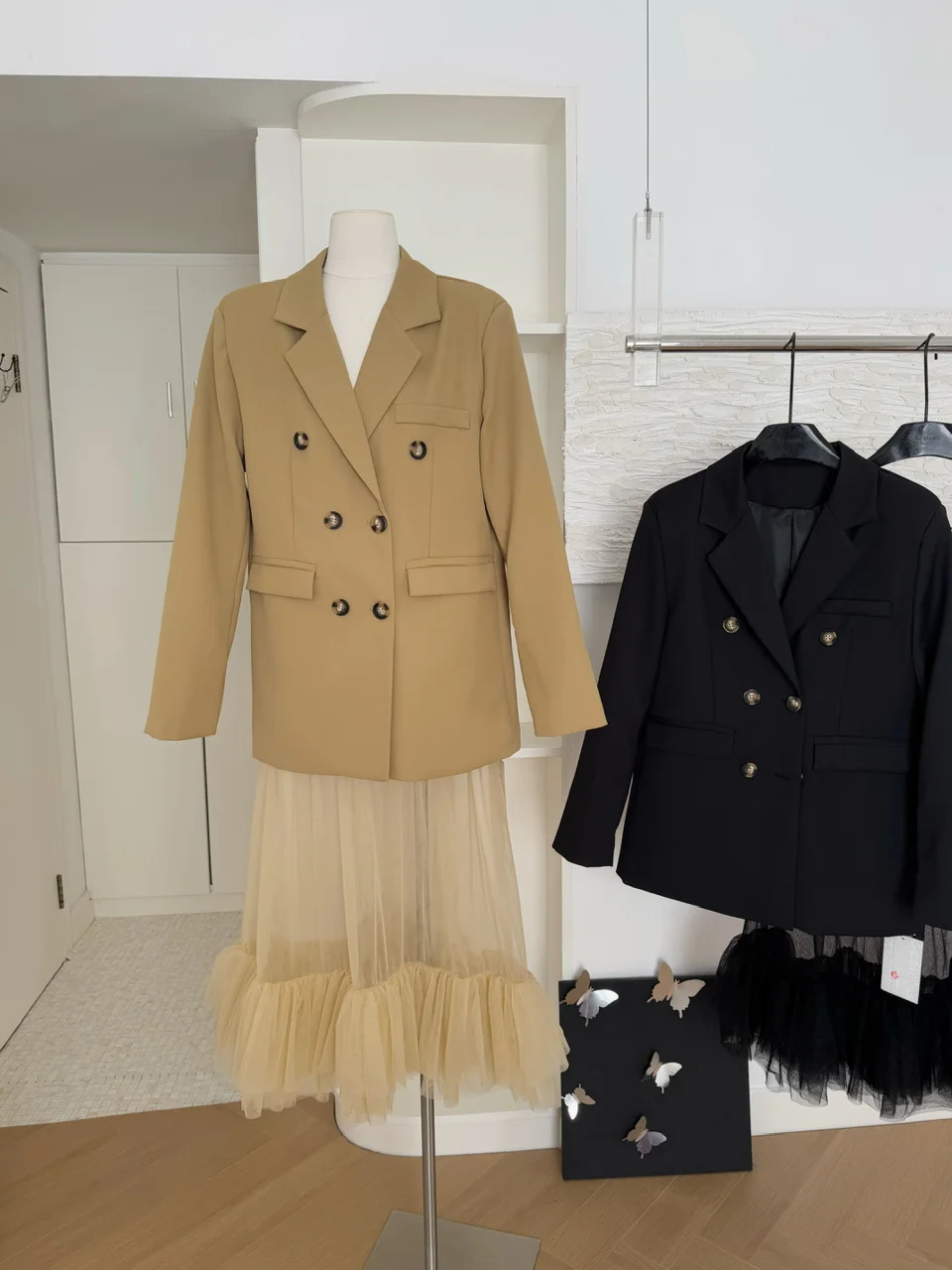 Fashion Women Skirt Suit Ladies Black Female Business Work Wear Jacket Blazer and Skirt Formal 2 Piece Set Skirts for Women
Fashion Women Skirt Suit Ladies Black Female Business Work Wear Jacket Blazer and Skirt Formal 2 Piece Set Skirts for Women