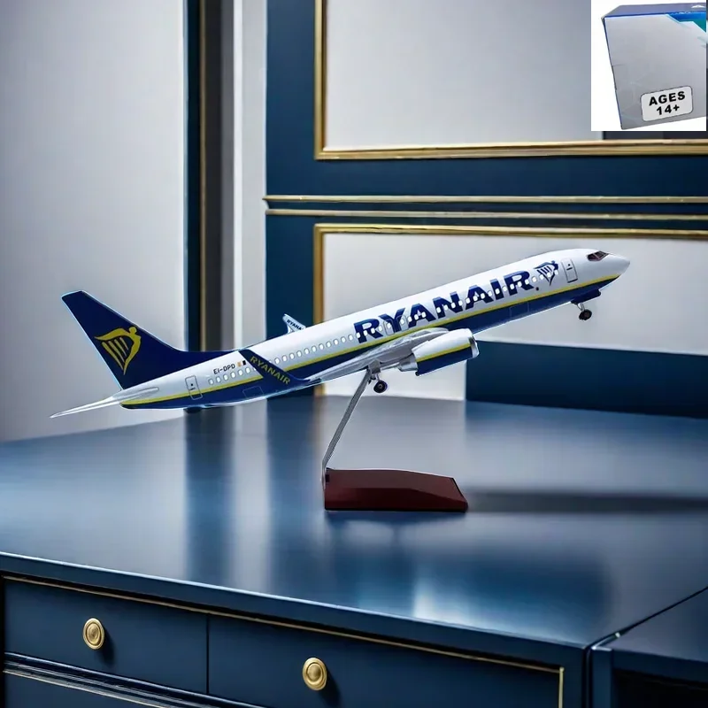 Масштаб 1/80, 47 см, модель самолета B737-800 RYANAIR, модель самолета, светодиодная подсветка и шасси на колесах, пластиковая смола, модель самолета, игрушка
Масштаб 1/80, 47 см, модель самолета B737-800 RYANAIR, модель самолета, светодиодная подсветка и шасси на колесах, пластиковая смола, модель самолета, игрушка