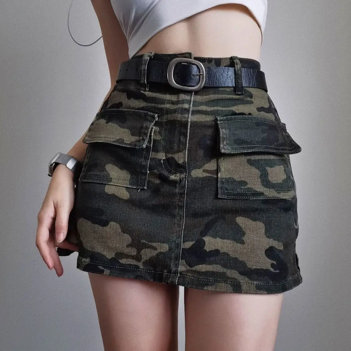 Elastic Hip Hugging Slimming Workwear, Spicy Girl Casual Short Skirt, Summer High Waisted Camouflage Printed Skirt for Women
Elastic Hip Hugging Slimming Workwear, Spicy Girl Casual Short Skirt, Summer High Waisted Camouflage Printed Skirt for Women