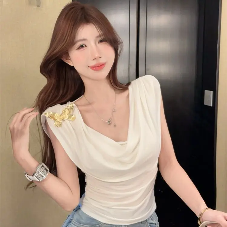 Butterfly Brooch White Slim Neck Slim T-Shirt Women Summer Pleated Slim Temperament High-End Sleeveless Short Top
Butterfly Brooch White Slim Neck Slim T-Shirt Women Summer Pleated Slim Temperament High-End Sleeveless Short Top
