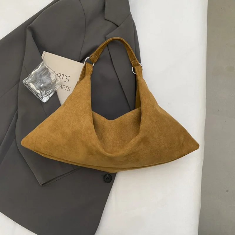 Популярная классическая высококачественная кожаная женская сумка на плечо, роскошная брендовая элегантная модная винтажная повседневная сумка
Популярная классическая высококачественная кожаная женская сумка на плечо, роскошная брендовая элегантная модная винтажная повседневная сумка 