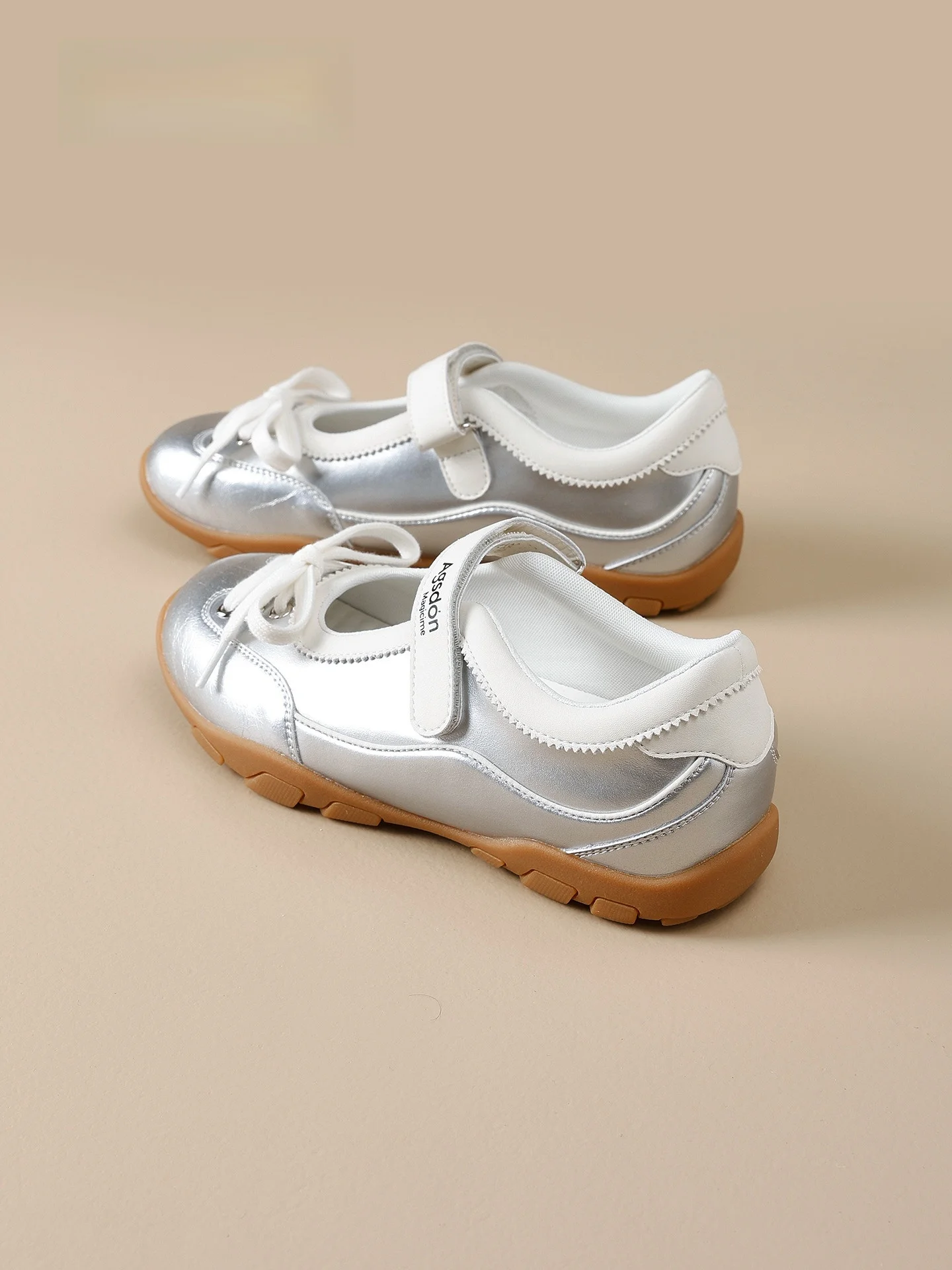Agsdon Mary Jane Sports Shoes Women's Breathable Silver Ballet Style Flat Comfortable Summer New Arrival Casual Loafers
Agsdon Mary Jane Sports Shoes Women's Breathable Silver Ballet Style Flat Comfortable Summer New Arrival Casual Loafers