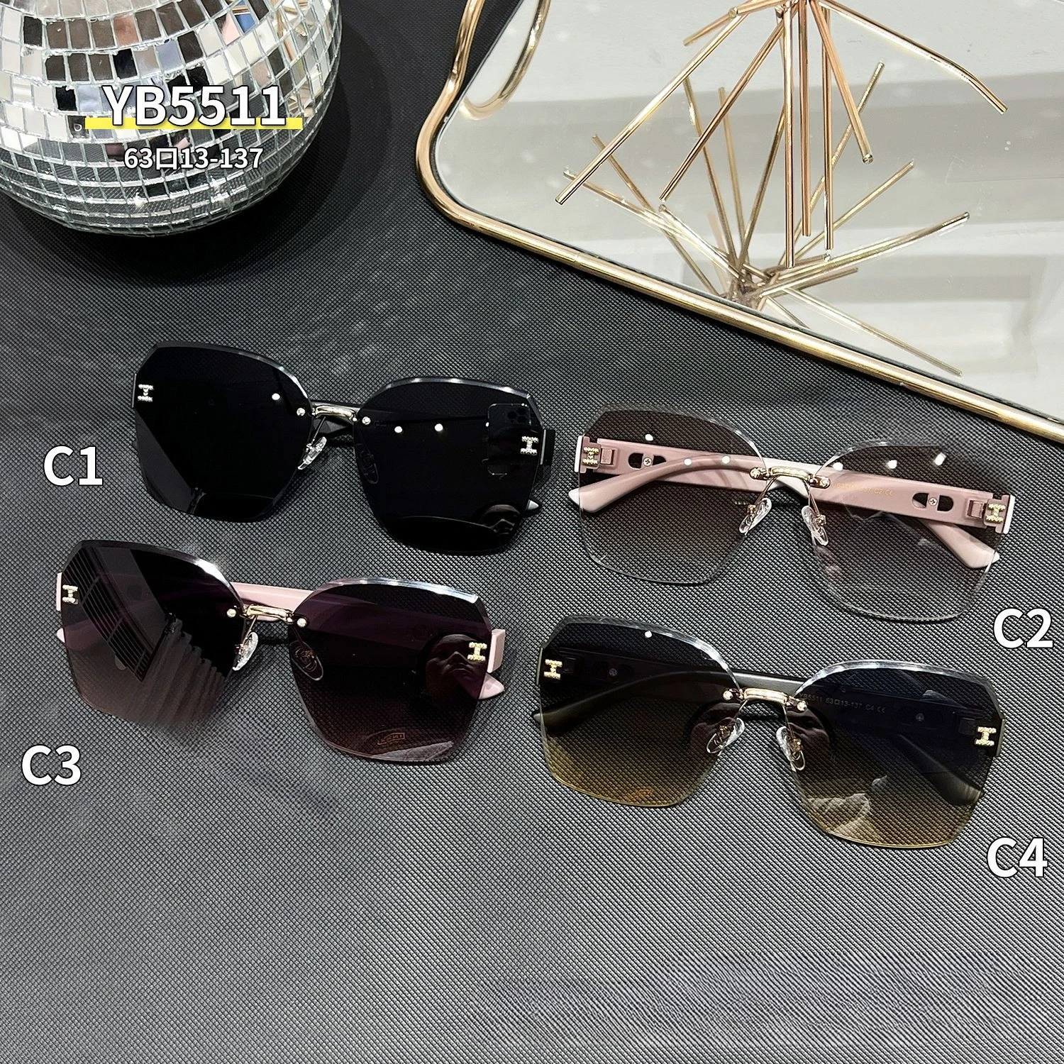 2025 New Fashion Trimmed Sunglasses Plain Makeup Friendly Personalized Light Luxury High End Trend UV Protection for Outdoor
2025 New Fashion Trimmed Sunglasses Plain Makeup Friendly Personalized Light Luxury High End Trend UV Protection for Outdoor