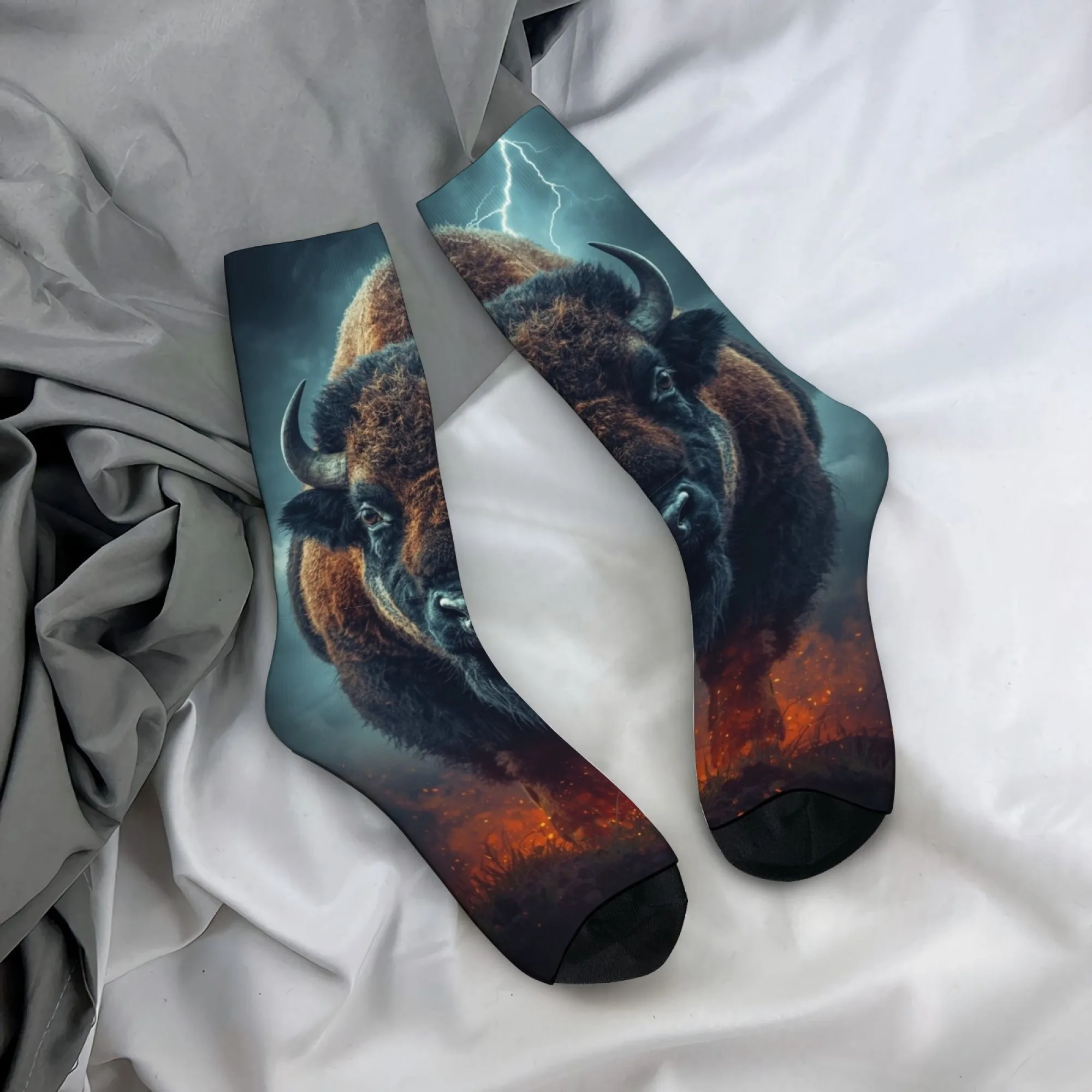 Мужские носки Lightning Wild Bison, удобные противоскользящие повседневные модные спортивные носки, уличные забавные носки в стиле хип-хоп, новинка, подарок на вечеринку
Мужские носки Lightning Wild Bison, удобные противоскользящие повседневные модные спортивные носки, уличные забавные носки в стиле хип-хоп, новинка, подарок на вечеринку