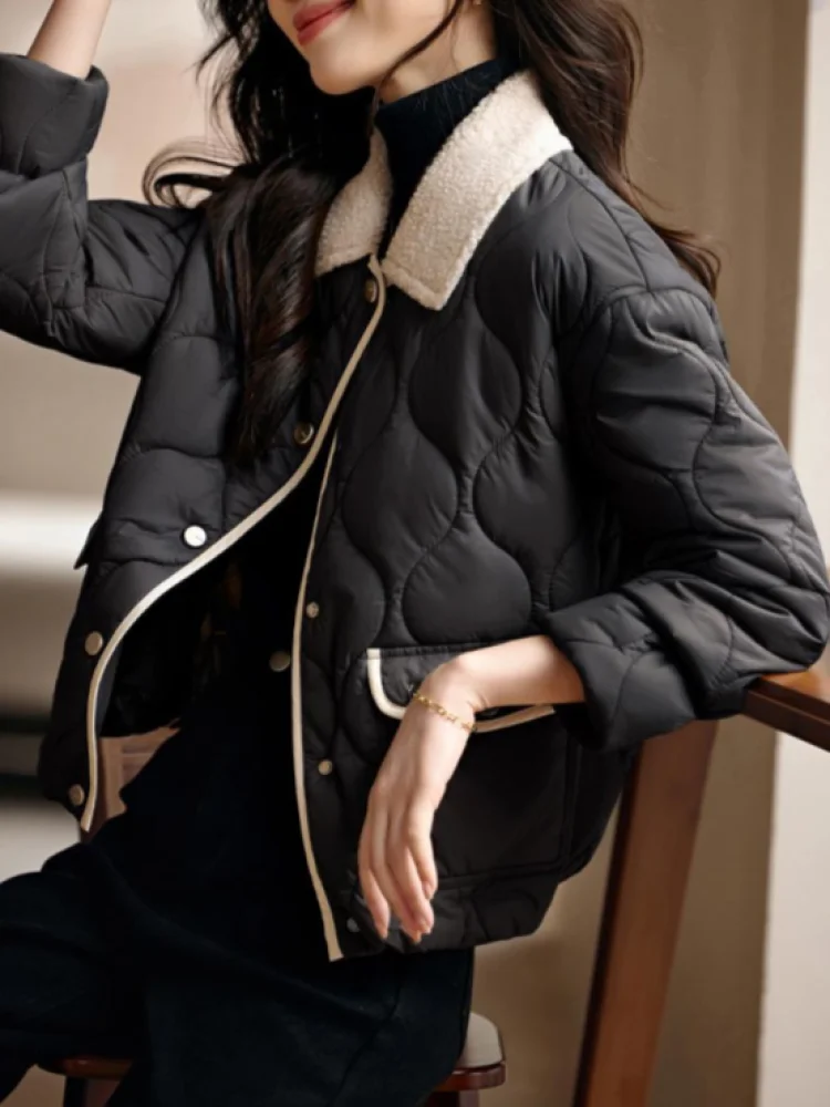 Ретро-куртка в гонконгском стиле с воротником-стойкой, цветными блоками и хлопковым наполнителем, женская модная теплая верхняя одежда для весны и осени, новинка
Ретро-куртка в гонконгском стиле с воротником-стойкой, цветными блоками и хлопковым наполнителем, женская модная теплая верхняя одежда для весны и осени, новинка