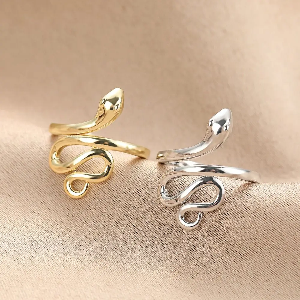 Retro Open Snake Ring Enamel Animal Punk Rings Zircon Adjustable Finger Ring Gift
Retro Open Snake Ring Enamel Animal Punk Rings Zircon Adjustable Finger Ring Gift