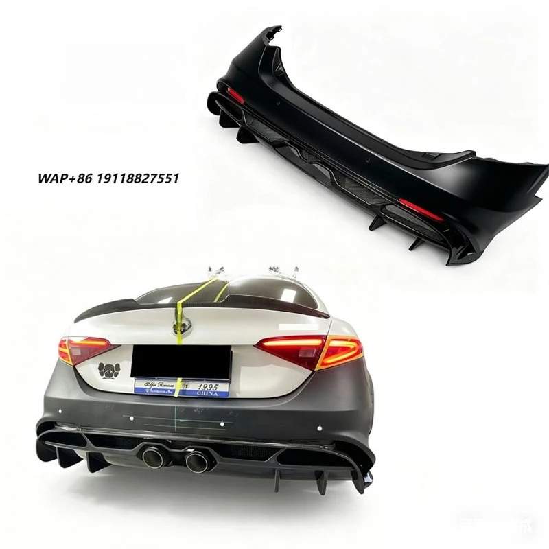 For Giulia GTAm Model Mid-mounted Semi-carbon Rear Bumper Carbon Fiber Surround Carbon Black Polished 2017-
For Giulia GTAm Model Mid-mounted Semi-carbon Rear Bumper Carbon Fiber Surround Carbon Black Polished 2017-