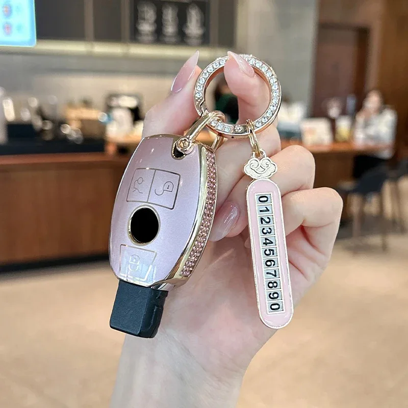 For Mercedes Benz C E A B S Class GLE GLA GLB GLC GLS AMG car key bag exquisite durable car interior shiny key car key case
For Mercedes Benz C E A B S Class GLE GLA GLB GLC GLS AMG car key bag exquisite durable car interior shiny key car key case