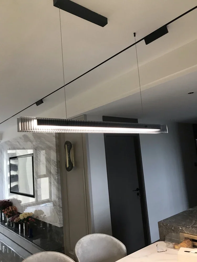 Modern minimalist dining room chandelier high-end home design minimalist Nordic art glass LED word bar bar light chandelier lamp
Modern minimalist dining room chandelier high-end home design minimalist Nordic art glass LED word bar bar light chandelier lamp