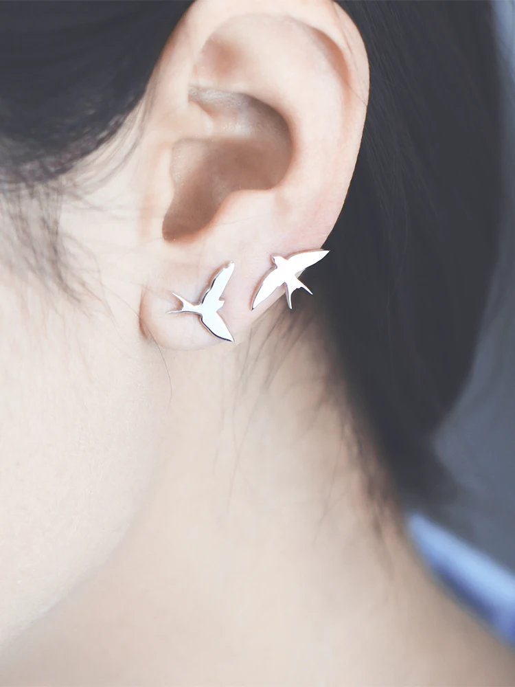 Simple Elegant Silver Earrings Original Design Women's Fashion Jewelry Pure Silver Gift Animal Pattern Ear Cuff Stylish Trend
Simple Elegant Silver Earrings Original Design Women's Fashion Jewelry Pure Silver Gift Animal Pattern Ear Cuff Stylish Trend