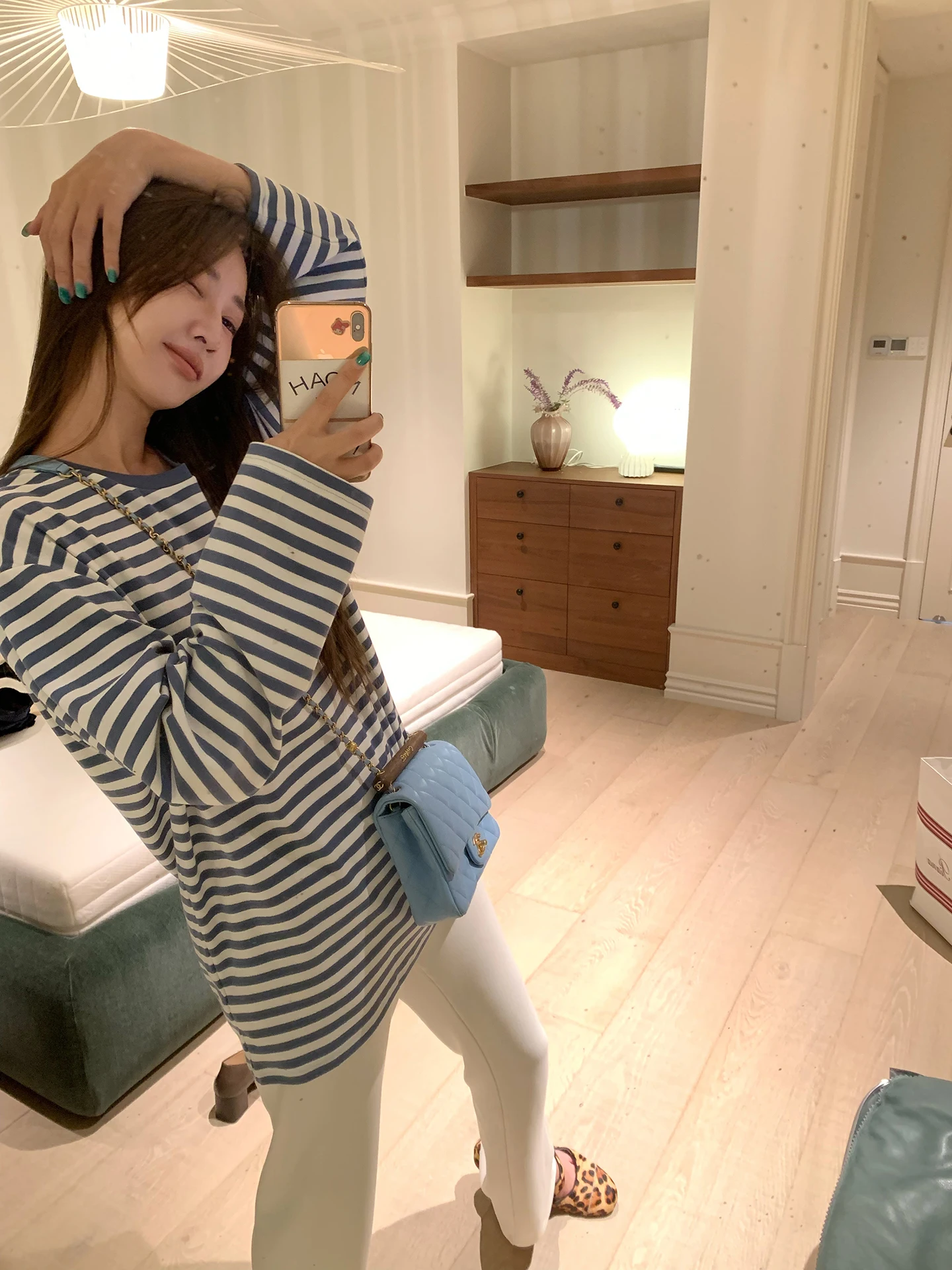 Vcruan Aige Life Saving Striped Sea Soul irt T-irt Open Cardigan Dual Version 2025 Winter New Sle Women's Knittedwear
Vcruan Aige Life Saving Striped Sea Soul irt T-irt Open Cardigan Dual Version 2025 Winter New Sle Women's Knittedwear