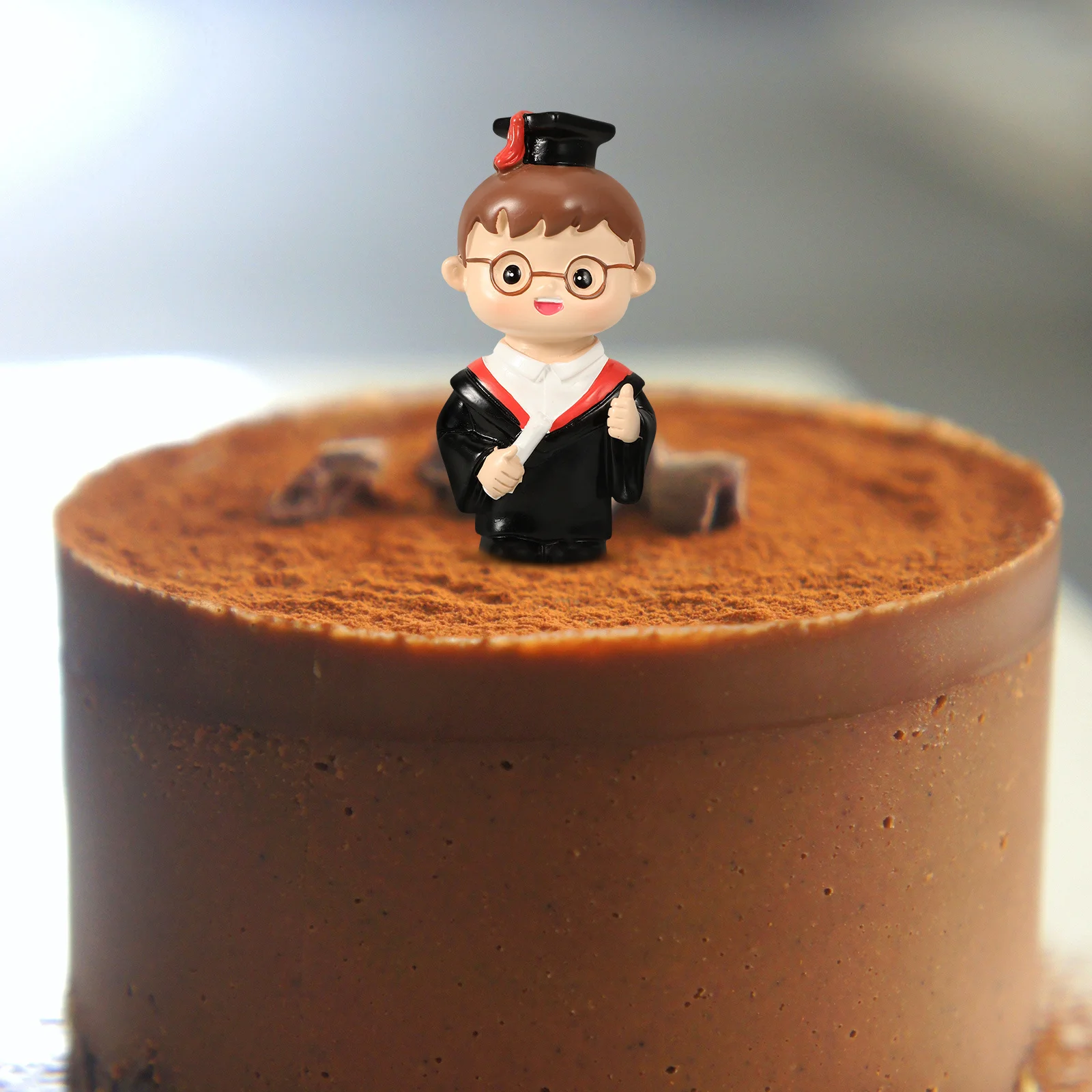Resin Graduation Cake Topper Adorable Mini Graduate Statue Cake Decorative Accessory Graduation Party Supplies Dessert Ornaments 
Resin Graduation Cake Topper Adorable Mini Graduate Statue Cake Decorative Accessory Graduation Party Supplies Dessert Ornaments