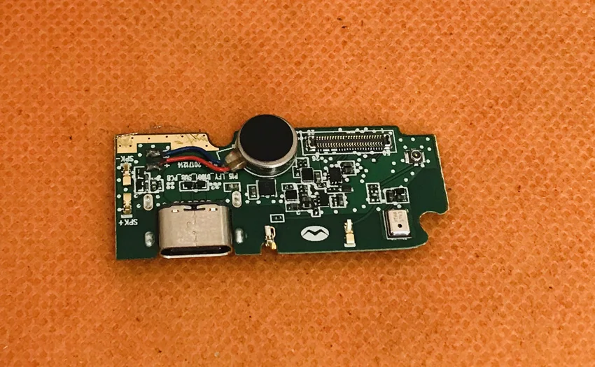 Оригинальная зарядная плата с USB-разъемом для Vargo VX3 MTK6757 Octa Core 5,7 дюймов HD
Оригинальная зарядная плата с USB-разъемом для Vargo VX3 MTK6757 Octa Core 5,7 дюймов HD