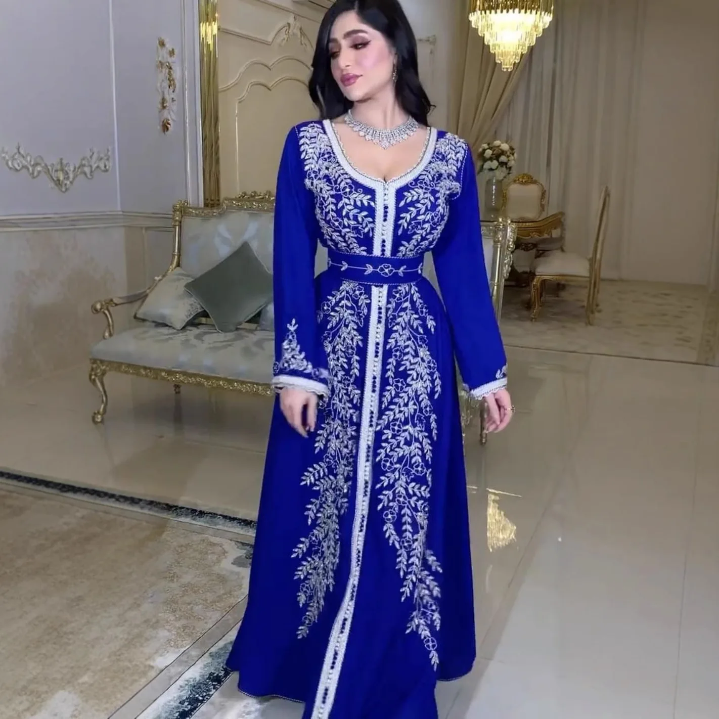 Spring and summer new women's clothing Middle East hot diamond kaftan robe dress sexy temperament elegant high-end clothing dan
Spring and summer new women's clothing Middle East hot diamond kaftan robe dress sexy temperament elegant high-end clothing dan